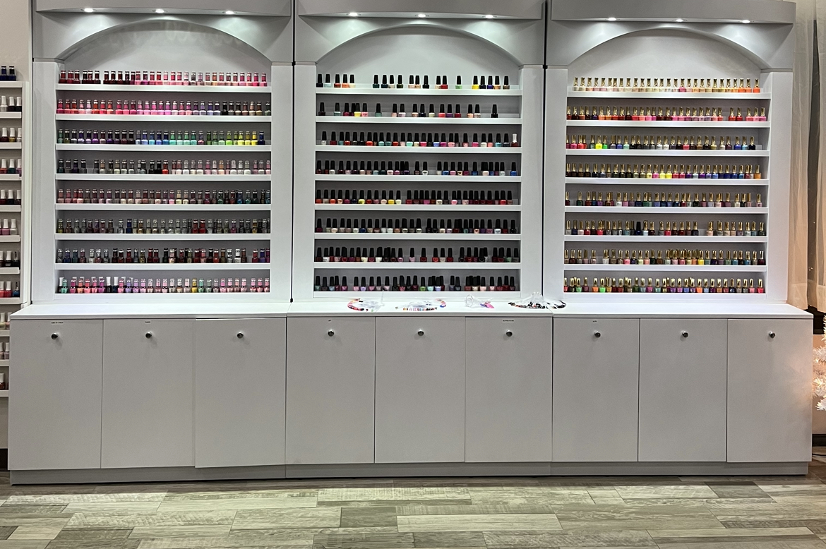V Nails Spa nail photo 8